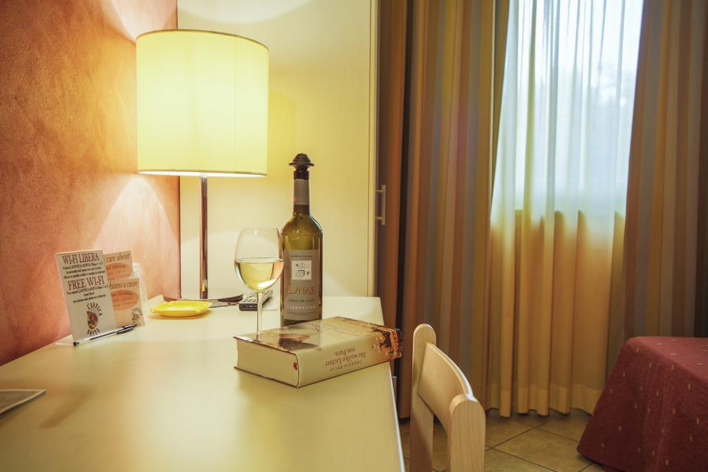 L'Antica Sosta Hotel Castelfiorentino Luaran gambar