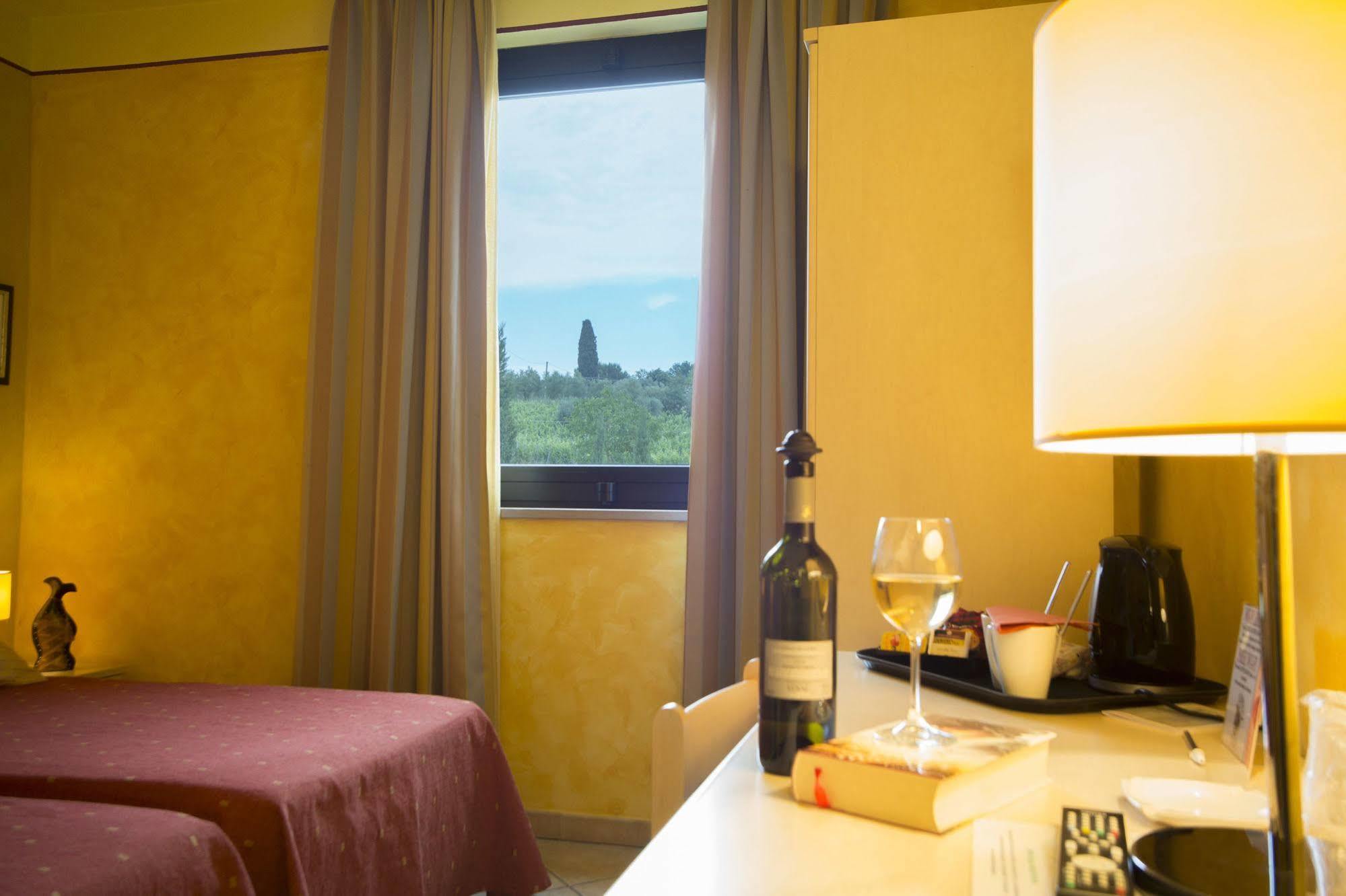 L'Antica Sosta Hotel Castelfiorentino Luaran gambar