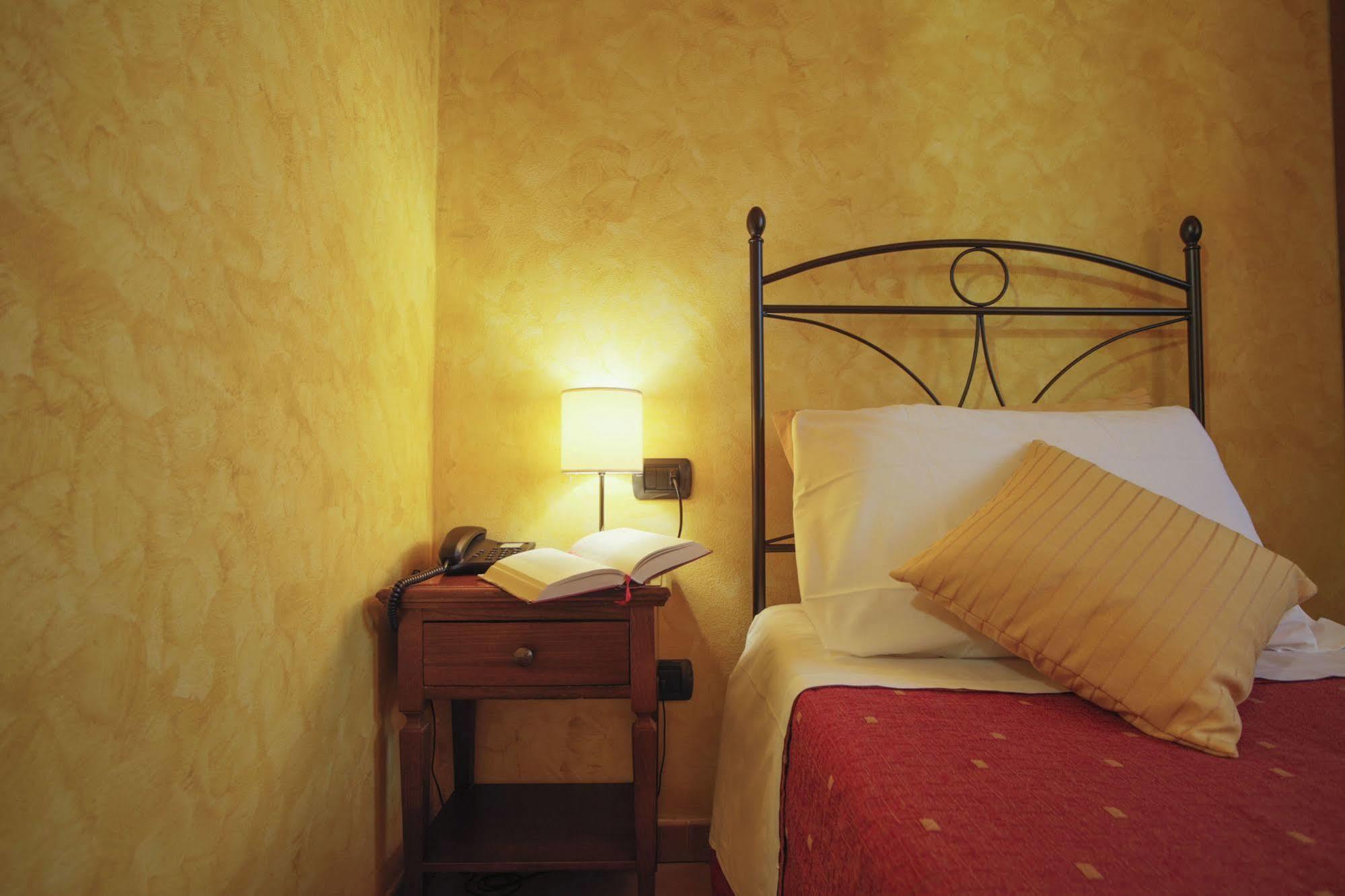 L'Antica Sosta Hotel Castelfiorentino Luaran gambar